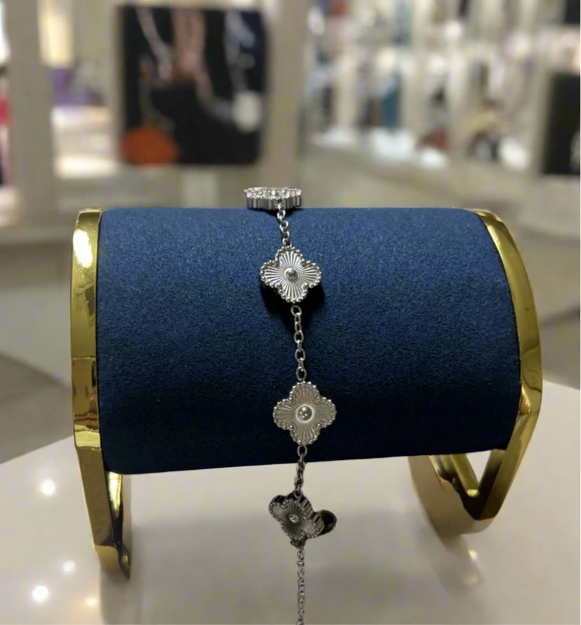Van Cleef & Arpels ブレスレット Van Cleef and Arpels Bracelet [plain silver] (Tarnish Free