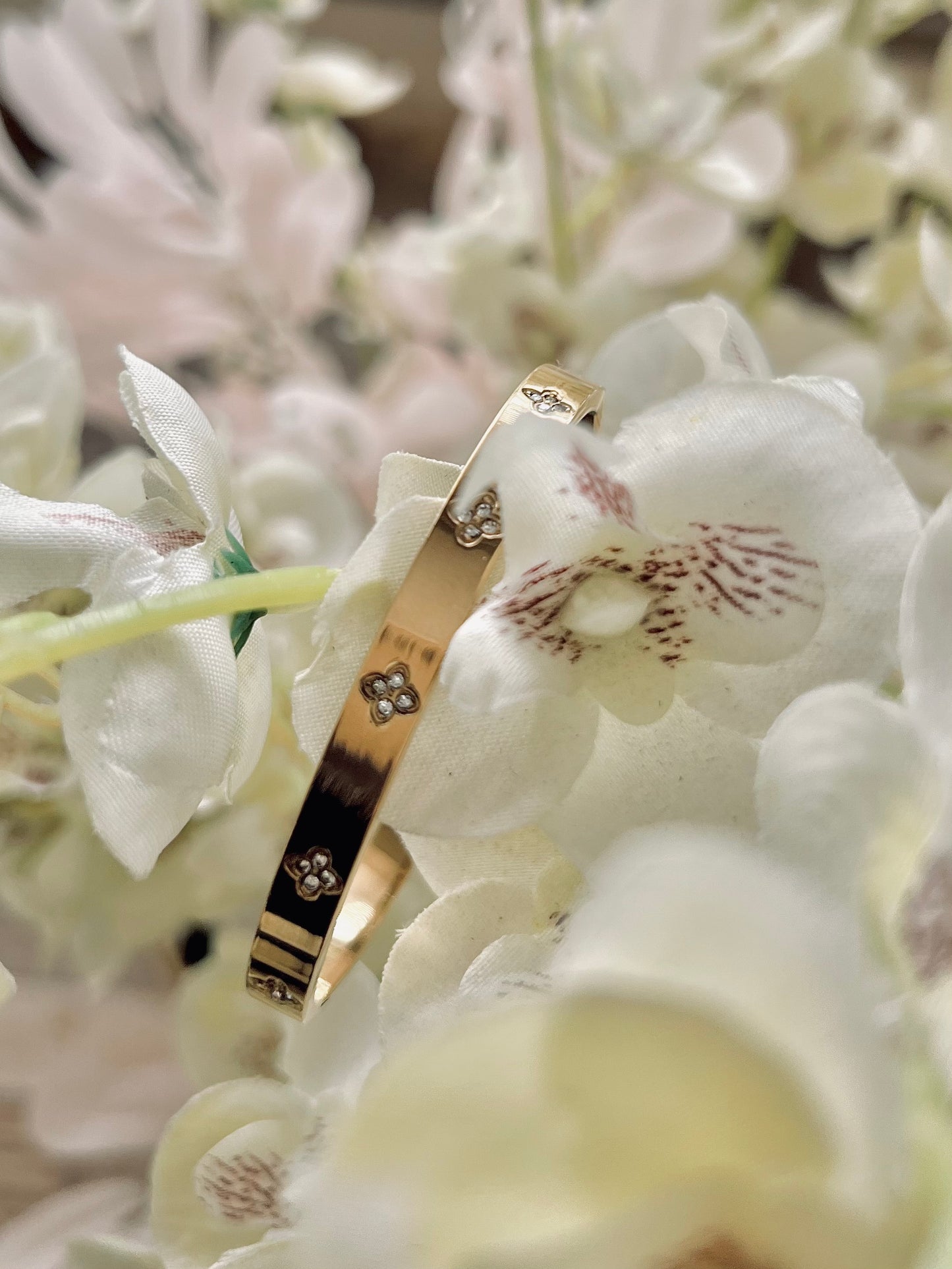 Aurora Bangle (Tarnish Free)