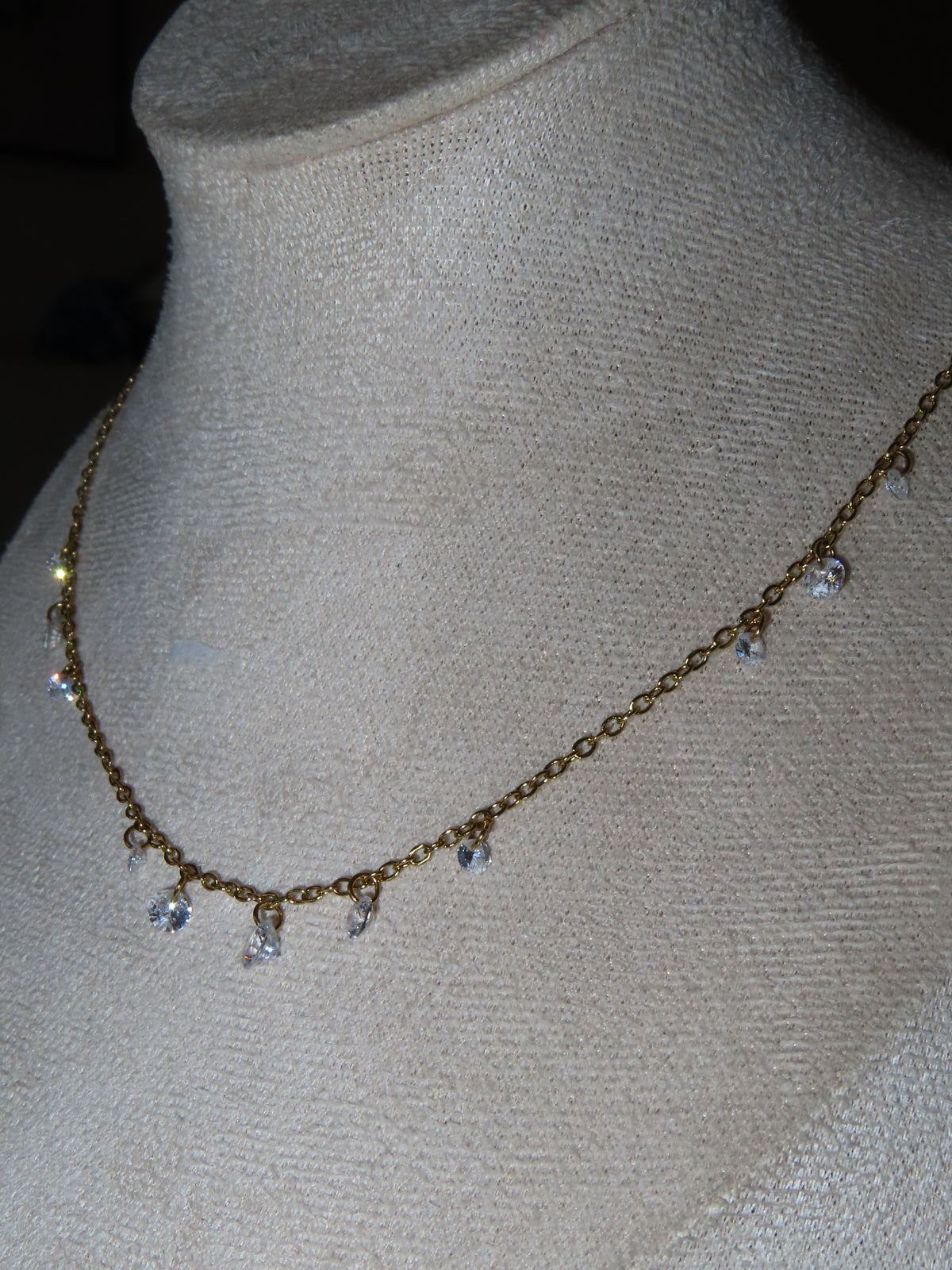 Raindrop Necklace (Tarnish Free)