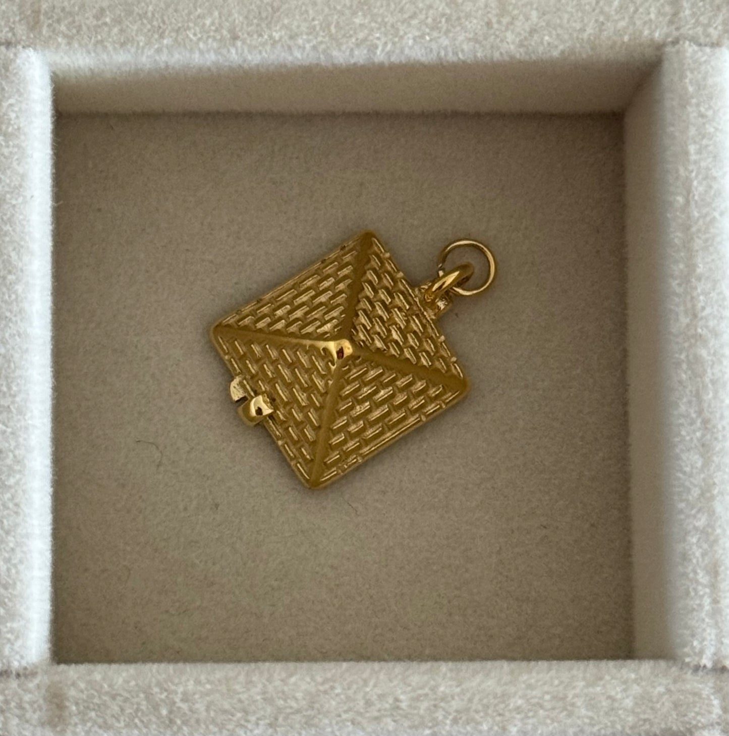 Great Pyramid of Giza Charm