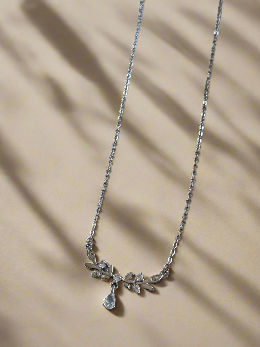 S925 Wreath Necklace