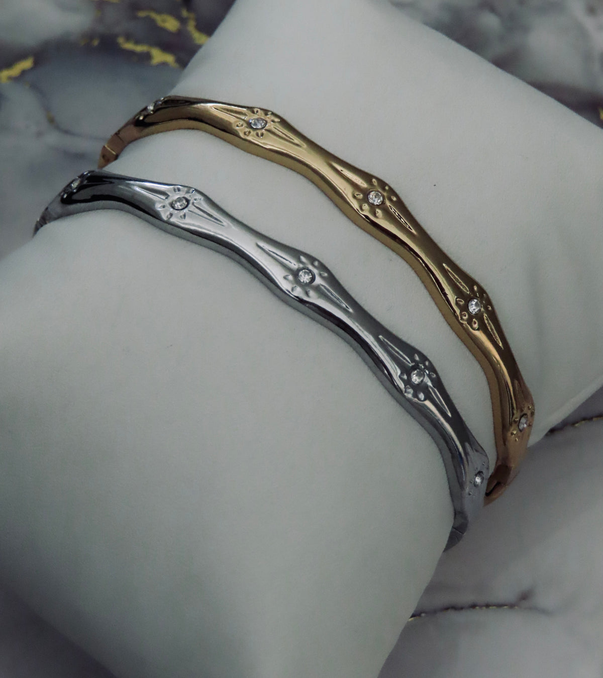 Aurora Bone Bangle (Tarnish Free)