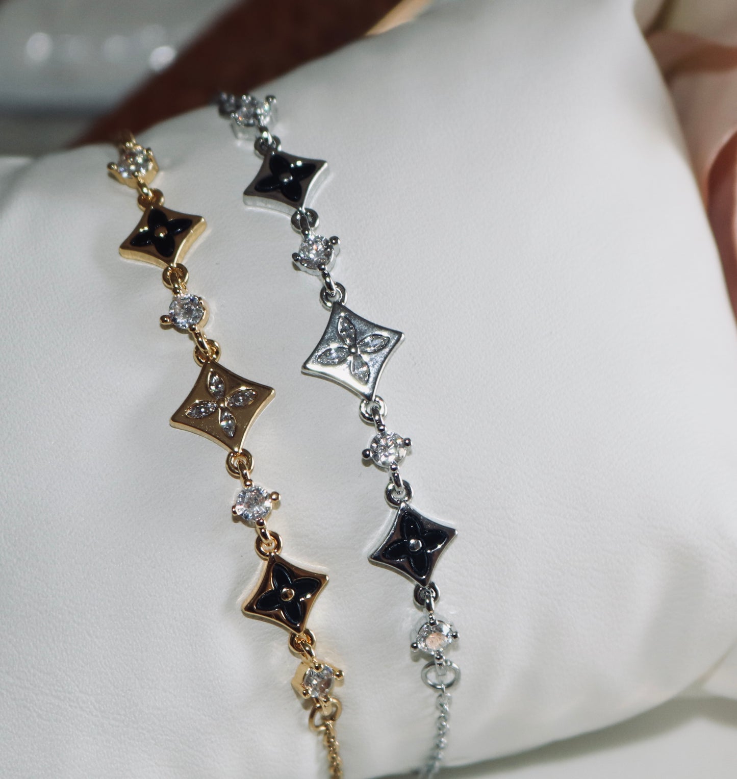 LV Diamante Bracelet (Tarnish Free)