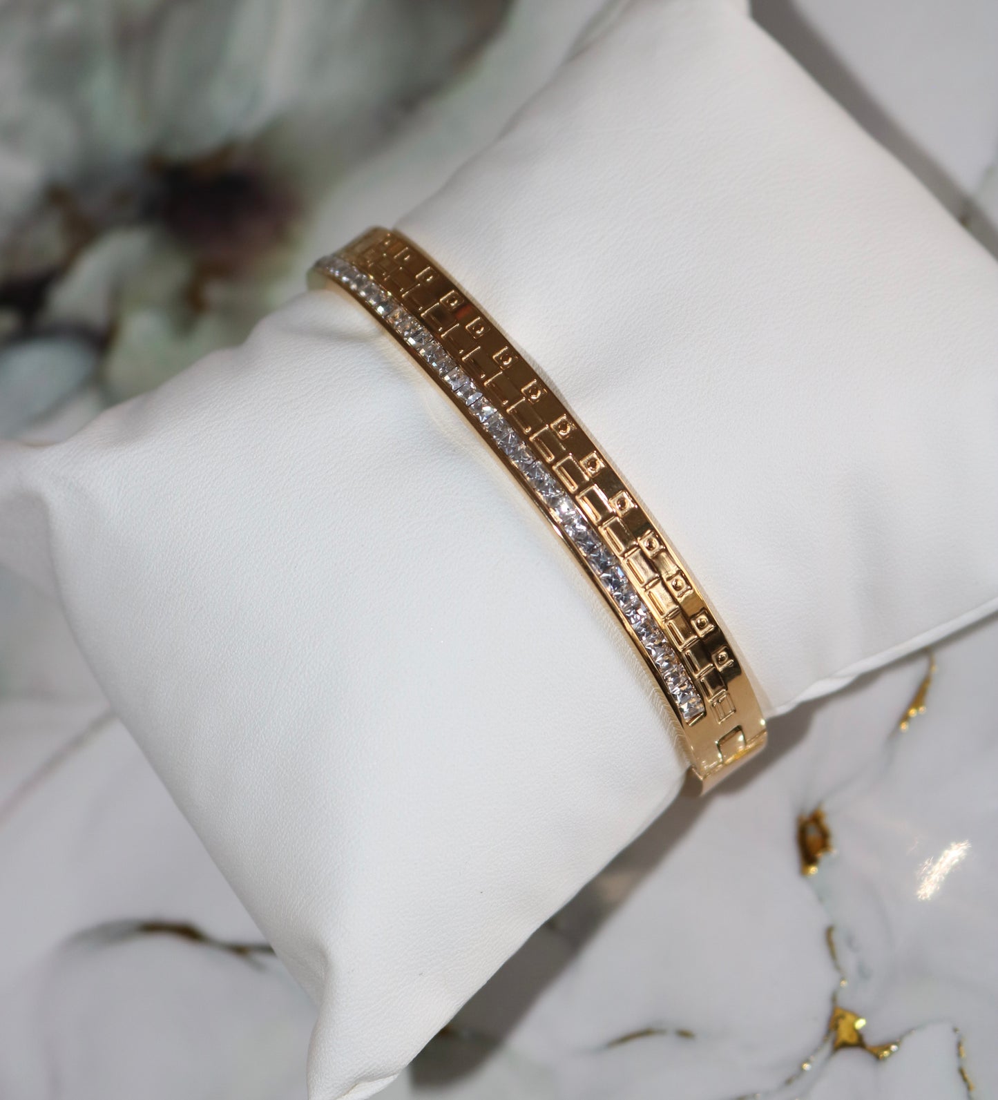 Aztec Bangle (Tarnish Free)