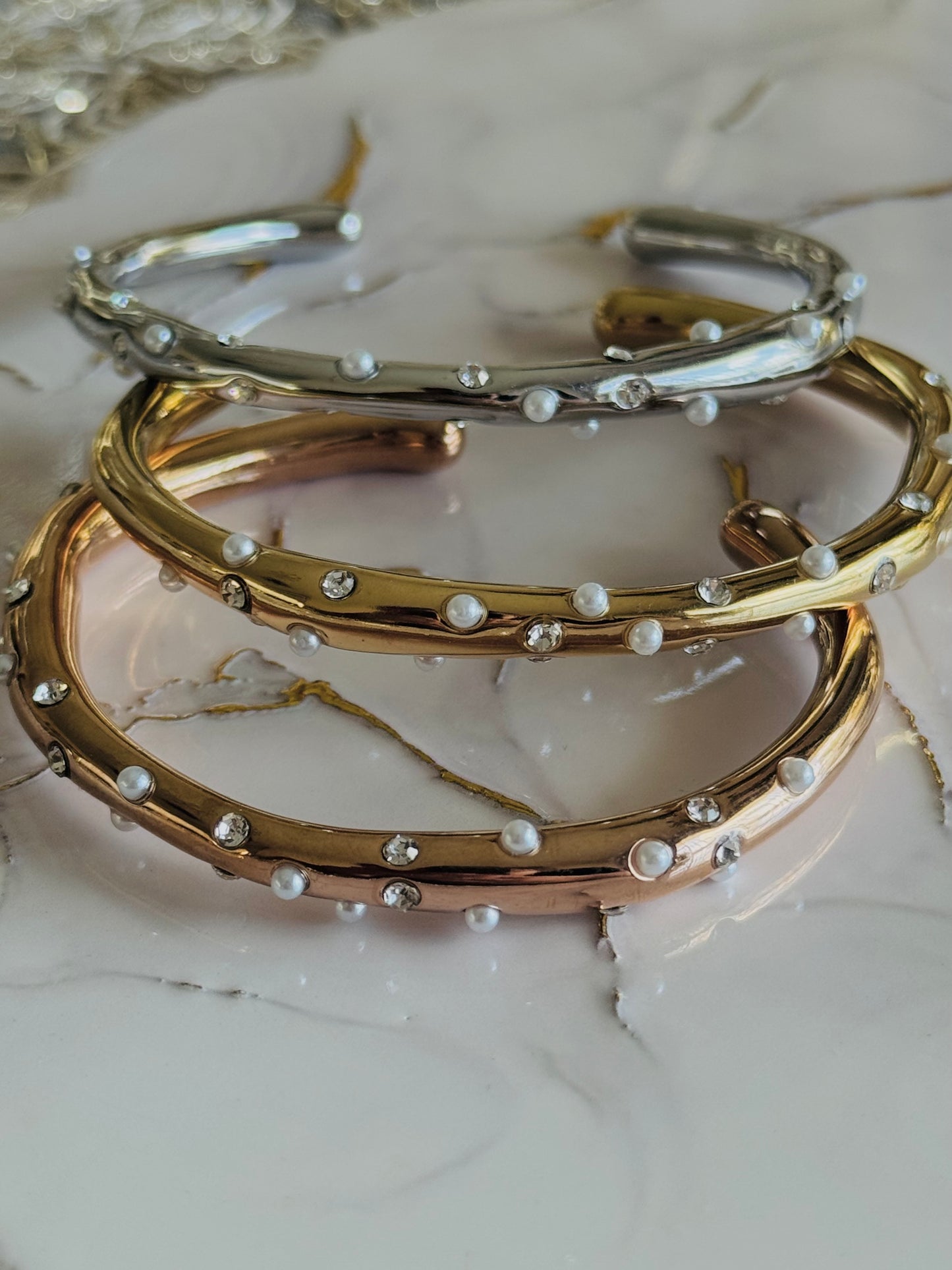 Pearl Bangle (Tarnish Free)