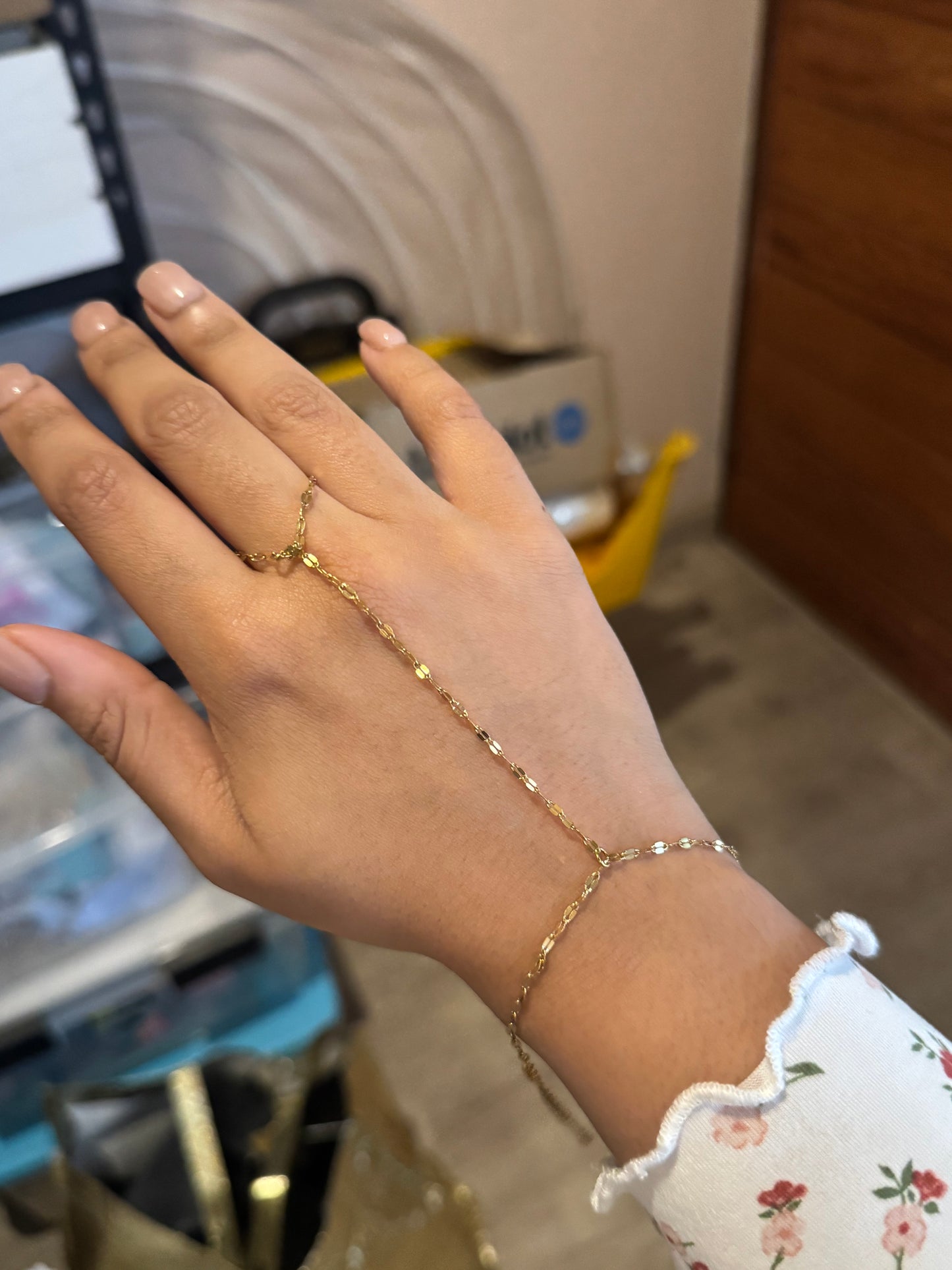 Flat Handchain (Tarnish Free)