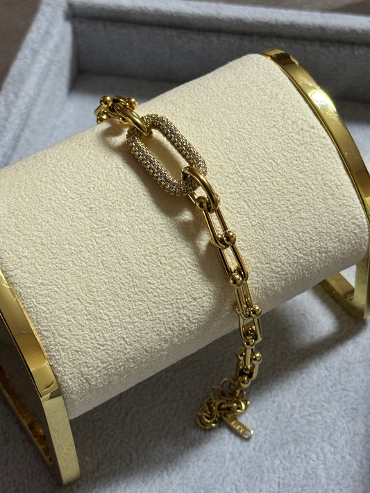 Horseshoe 0 Bracelet (Tarnish Free) [Premium Collection]
