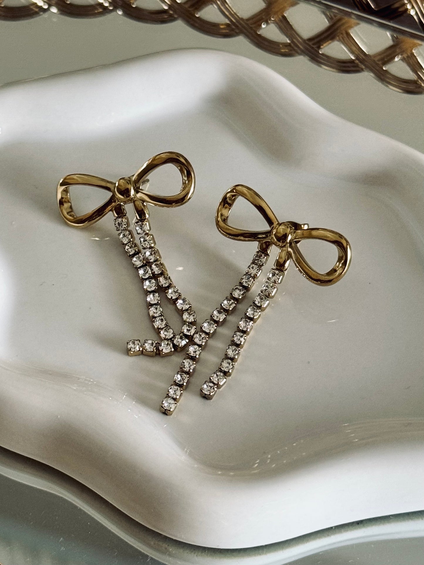 Classy Bow Earrings (18K Plated, Tarnish Free)