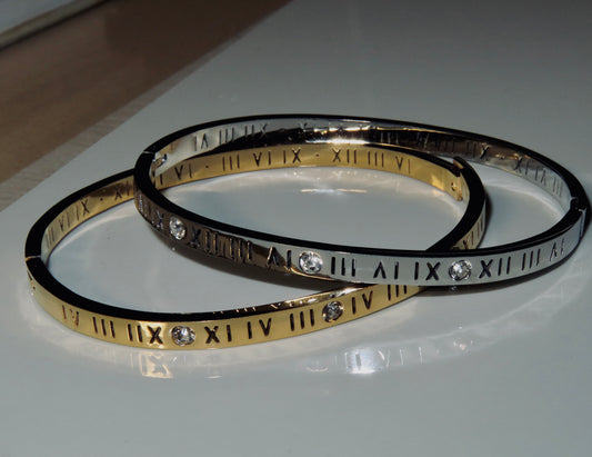 Roman Times Single Band Bangle (Tarnish Free)