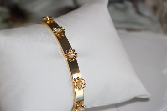 Dafney Bangle (Tarnish Free)