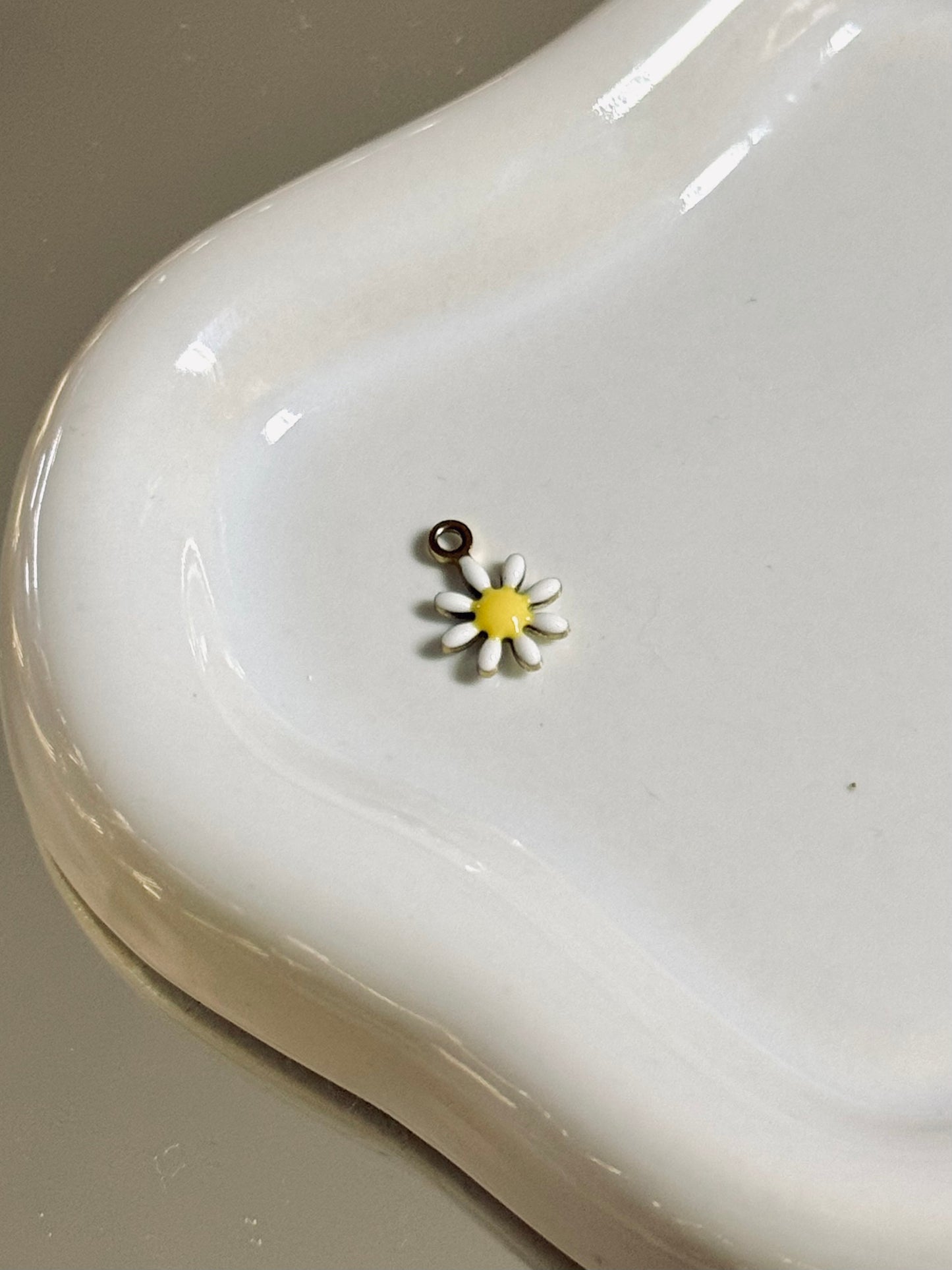 Daisy Charm