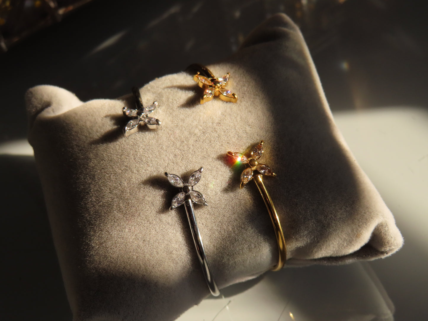 Monarch Bangle (Tarnish Free)